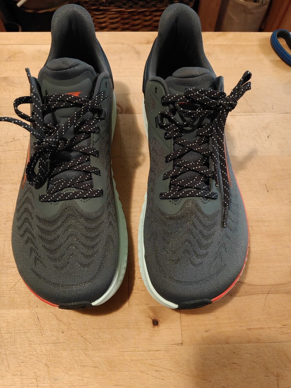 Altra Torin 7 Men's Running Shoes in Charcoal with Mint and Coral Accents